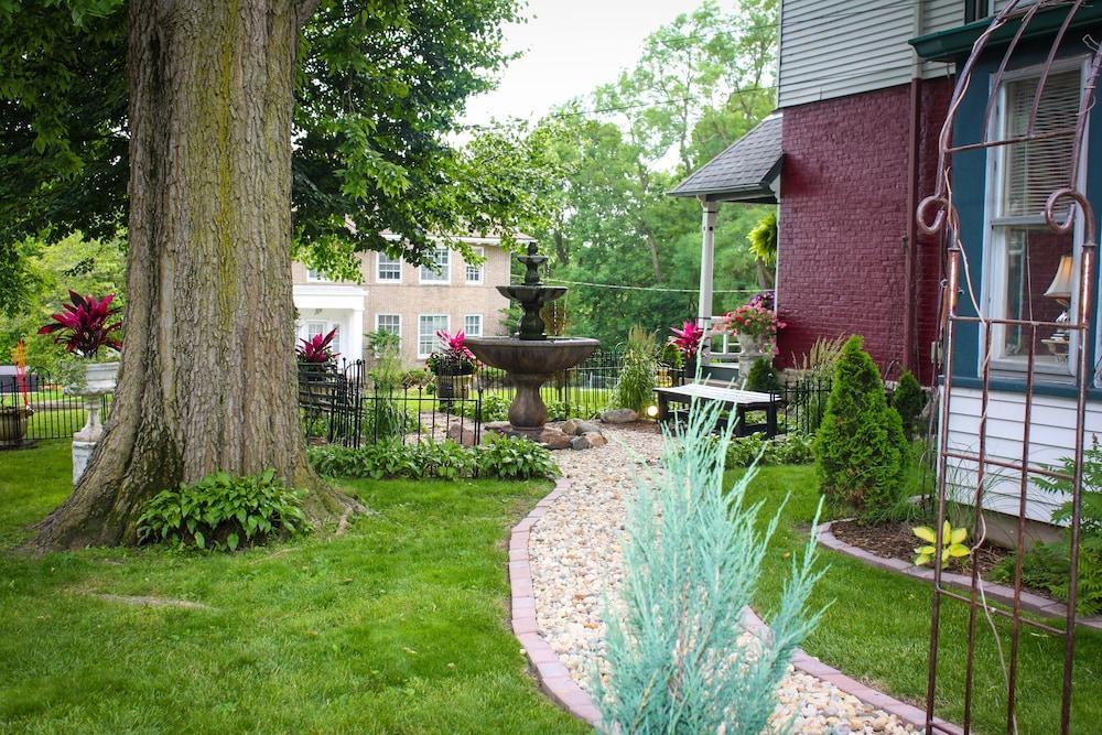 Evans Holly Grove Inn B&B Burlington Bagian luar foto